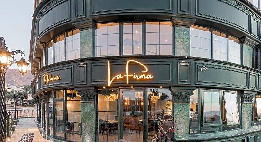 Bratus Hotel