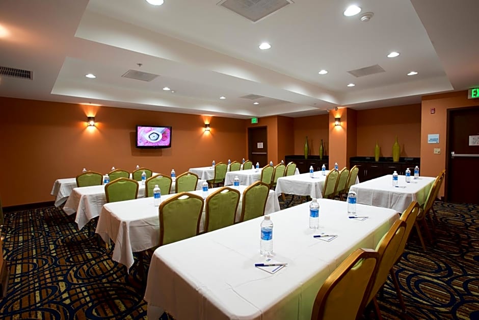 Holiday Inn Express Hotel And Suites Morrilton By IHG