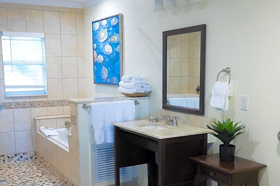 Coconut Palm Inn