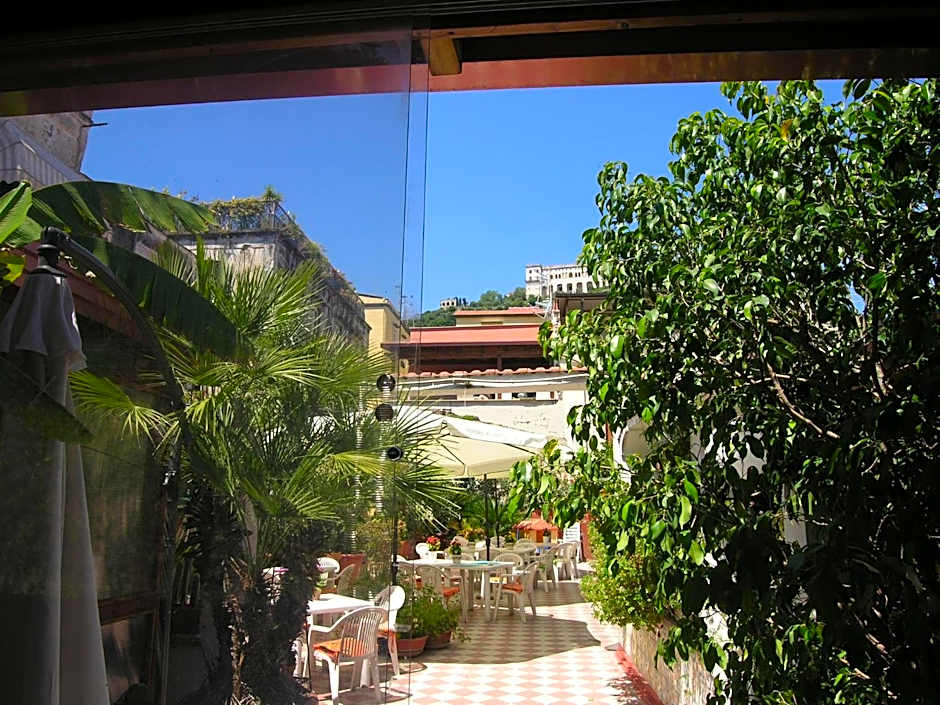 Toledo Hotel
