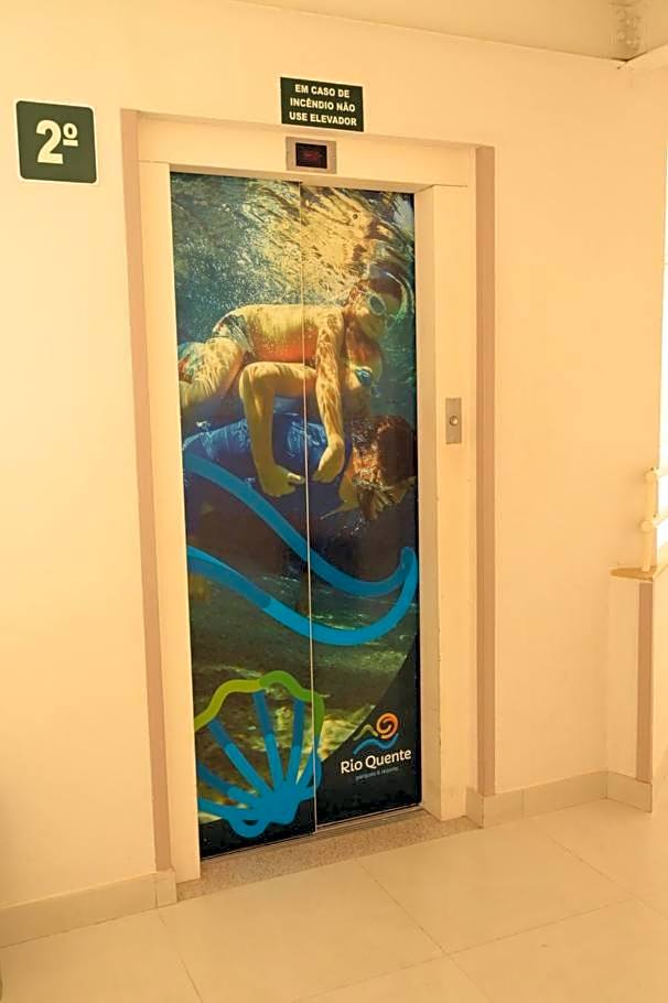 Flat a 800m do Hot Park em Rio Quente GO