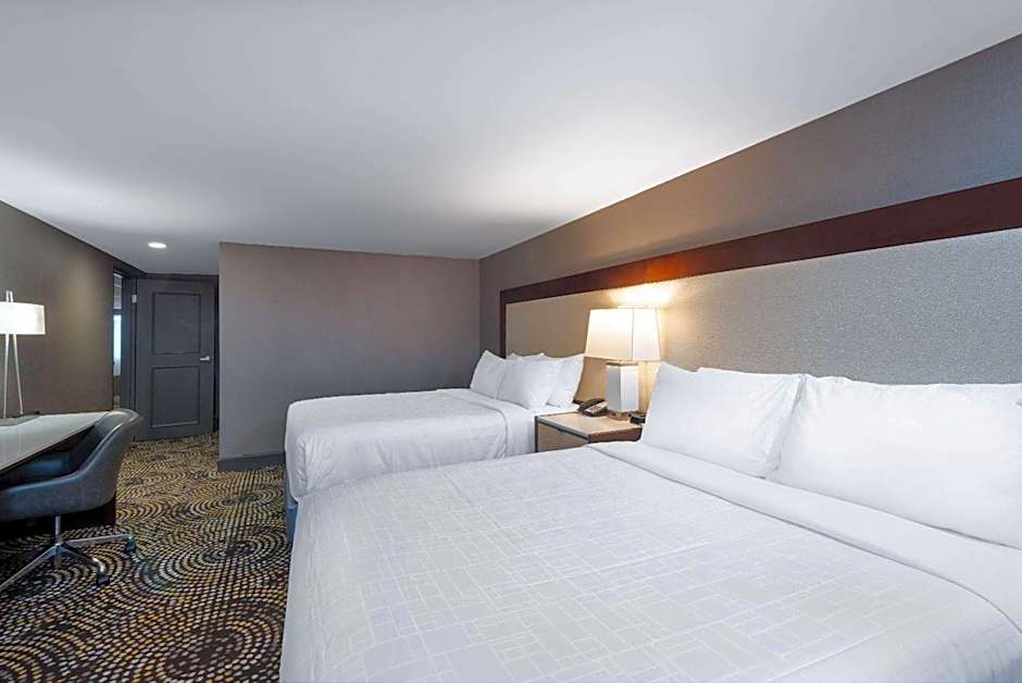 Photo 1 of 4 of Deluxe 2 Bedroom 1 King Bed and 2 Queen Beds Suite