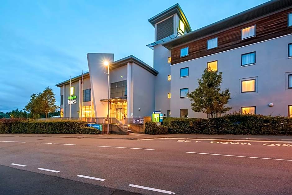 Holiday Inn Express Walsall M6 J10 By IHG
