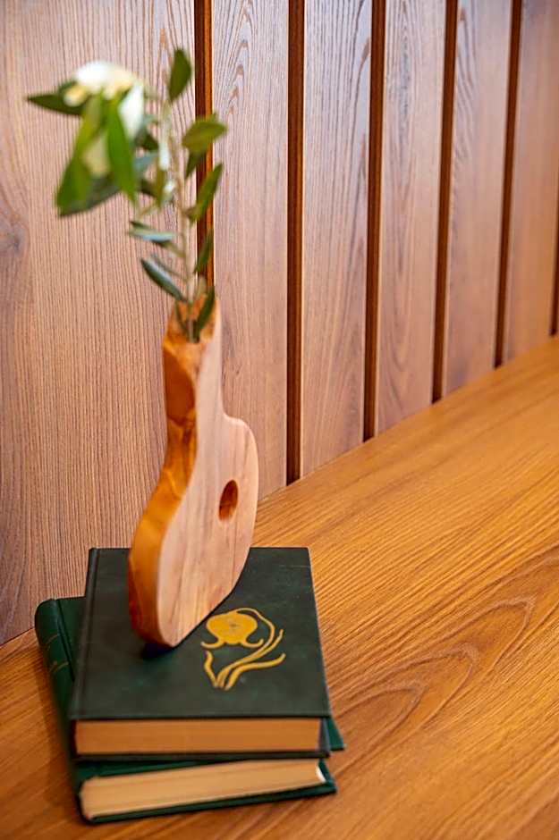 Sunrise SeaSide Suites