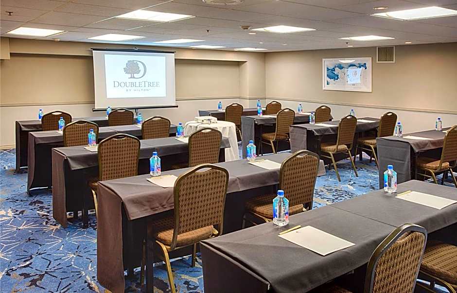 DoubleTree By Hilton Hotel Denver North