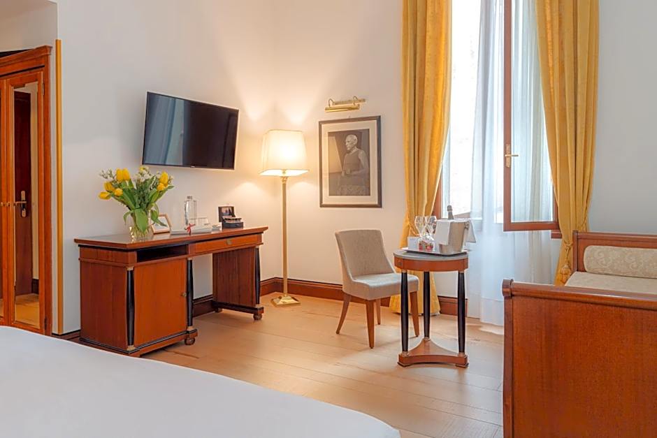 All'Angelo Art Hotel