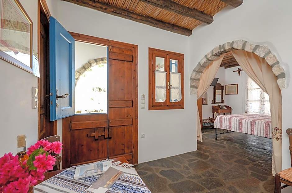 Naxos Filoxenia Hotel