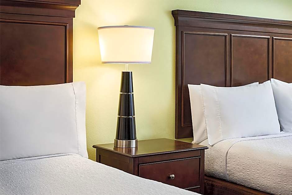 Hampton Inn By Hilton And Suites Destin