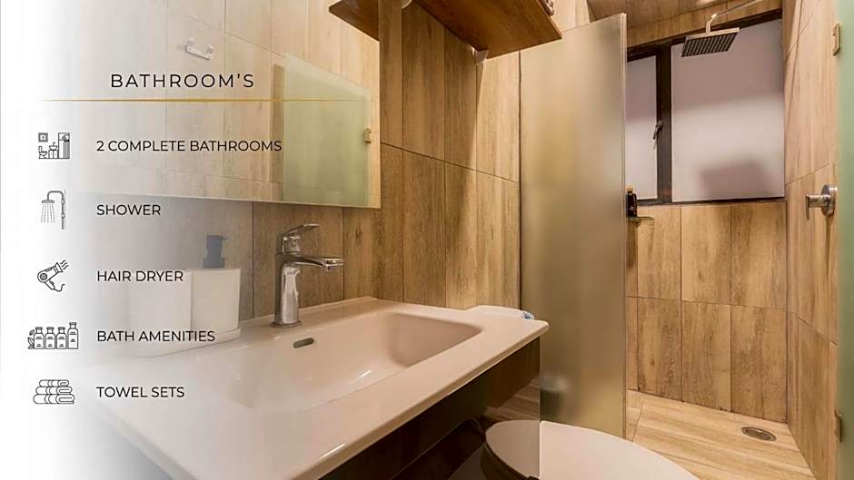 205 Zocalo Cathedral 2bdrmB 2Bath fits 10 AC Apt