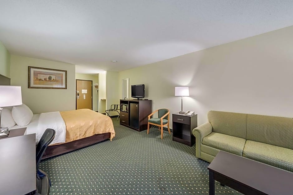 Quality Inn & Suites South