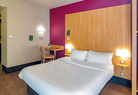 Double Room - Disability Access - Non-Smoking