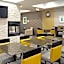 Holiday Inn Express and Suites Batavia By IHG