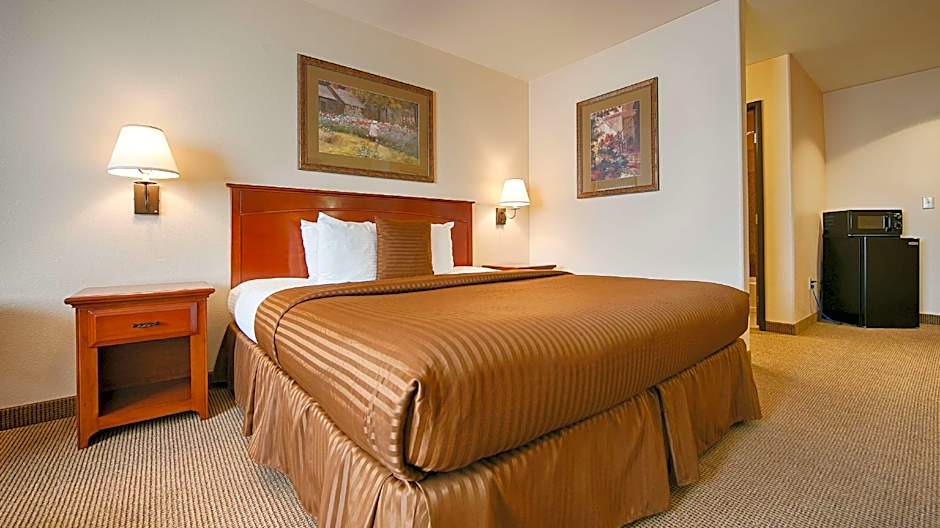 Best Western Territorial Inn & Suites