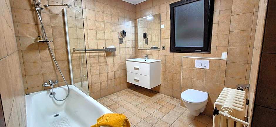 Triple Room — 3 fotoğraftan 1. fotoğraf