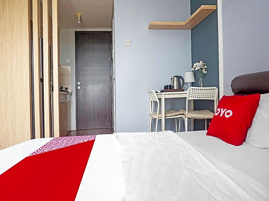 OYO Life 93044 Green View Residence