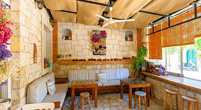 Alayaz Hotel