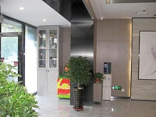 7 Days Premium Changchun Renmin NorthEast Normal University Pingquan Road