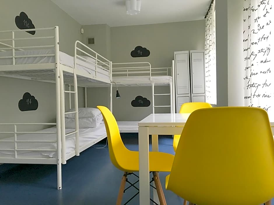 Cloud Hostel