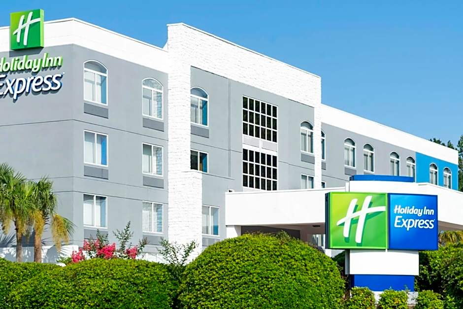 Holiday Inn Express Columbia NE - Fort Jackson by IHG