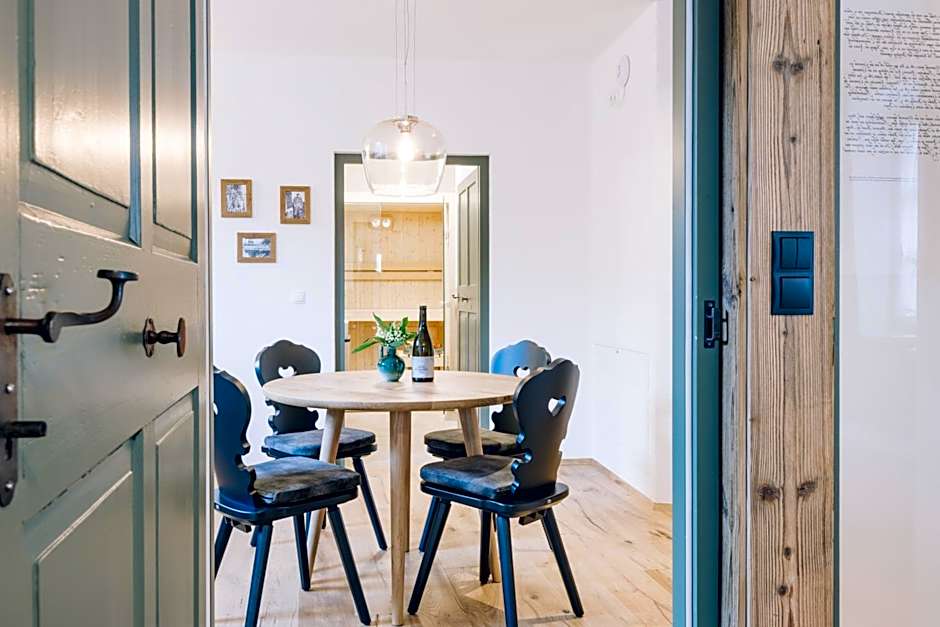 Amplatz 1523 - B&B and Suites