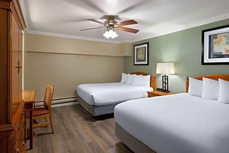 One-Bedroom Suite with Two Queen Beds - Non-Smoking