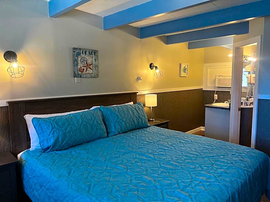 Claddagh Motel & Suites