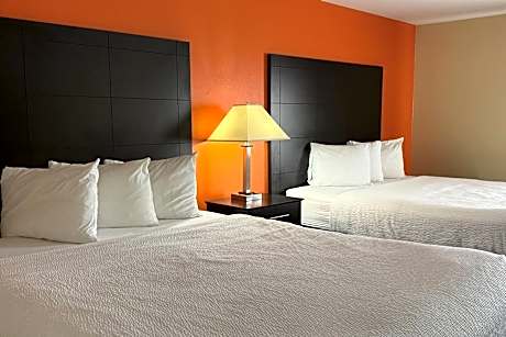 Queen Room with Two Queen Beds - Non-Smoking