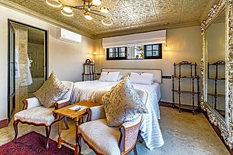 Luxury Apartment