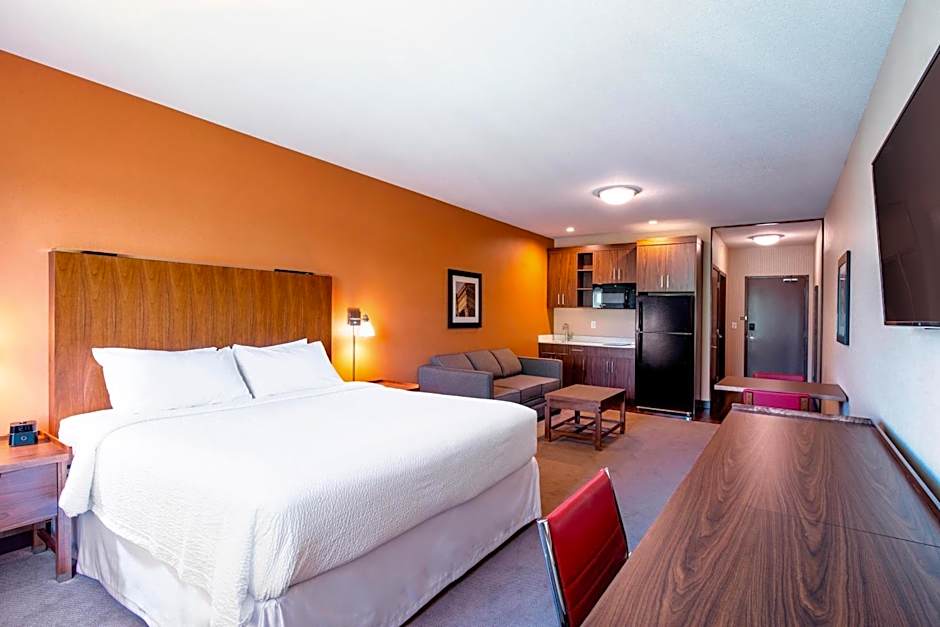 Four Points by Sheraton Grande Prairie