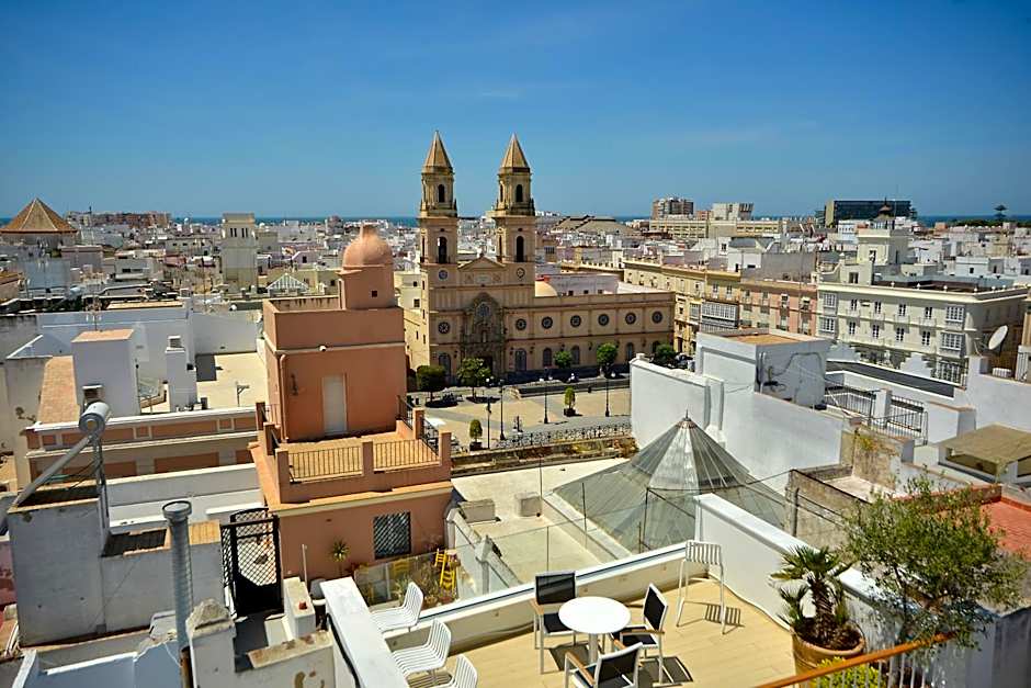 Plaza Mina Suites - Adults Recommended by Luxury Suites Cadiz