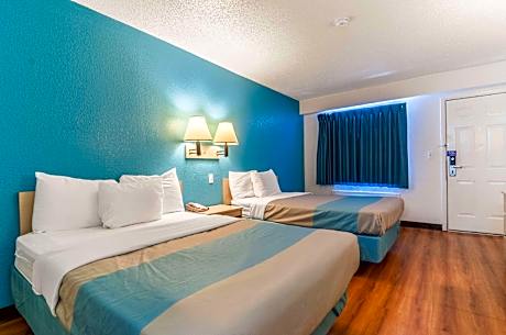 2 Full Beds | Non-Smoking, Micfridge