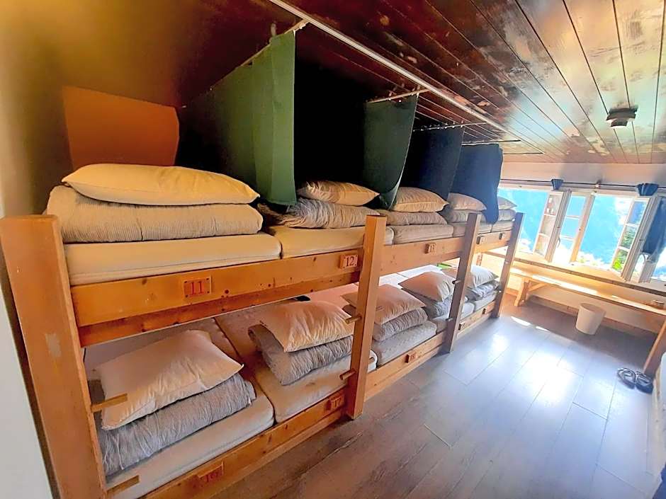 Mountain Hostel Gimmelwald