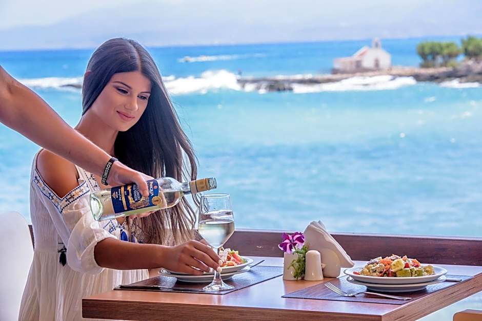 Elmi Suites Beach Hotel