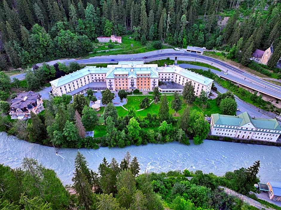 Scuol Palace - Culture, Nature & Health