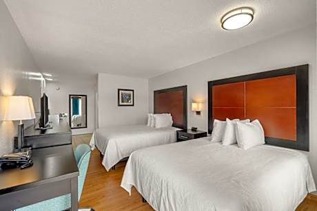 Queen Room with Two Queen Beds - Non-Smoking