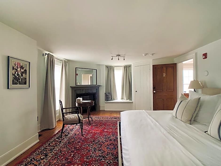 Woodbourne Inn