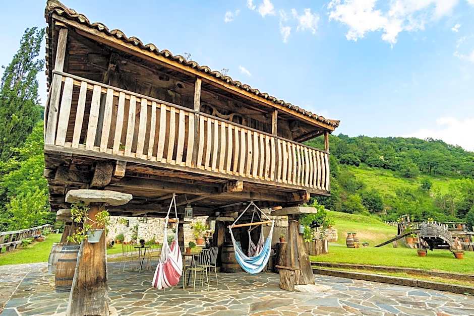 Casona de El Castañíu