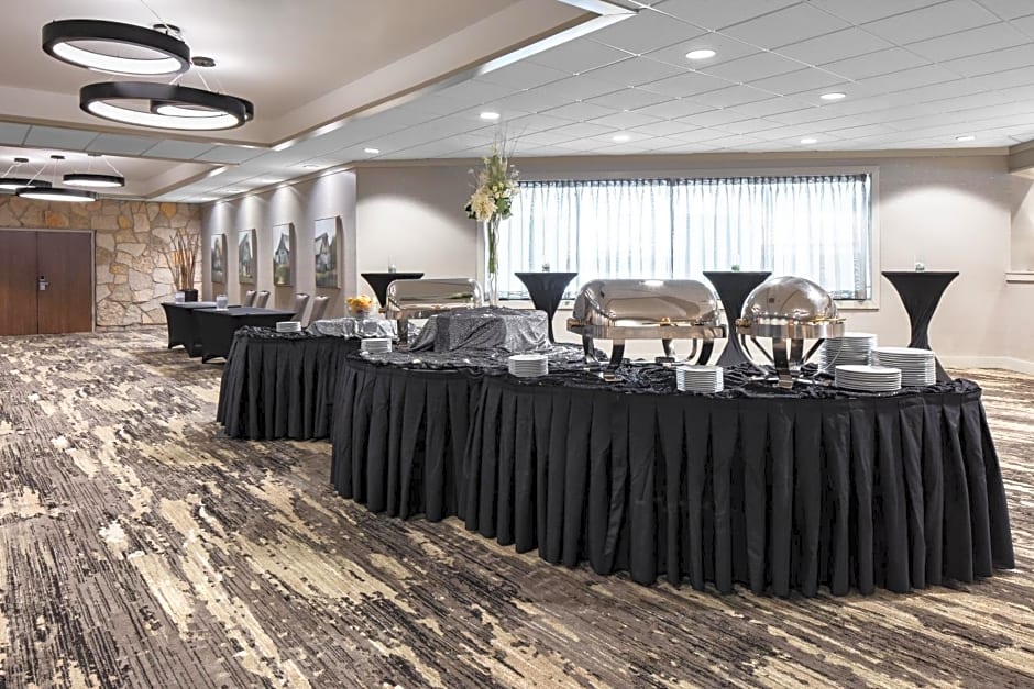 Holiday Inn Hotel & Suites Des Moines-Northwest By IHG