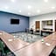 La Quinta Inn & Suites by Wyndham Chattanooga Downtown/South