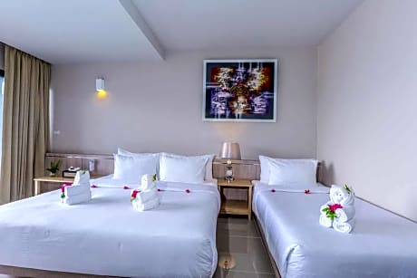 DELUXE FAMILY SEA VIEW