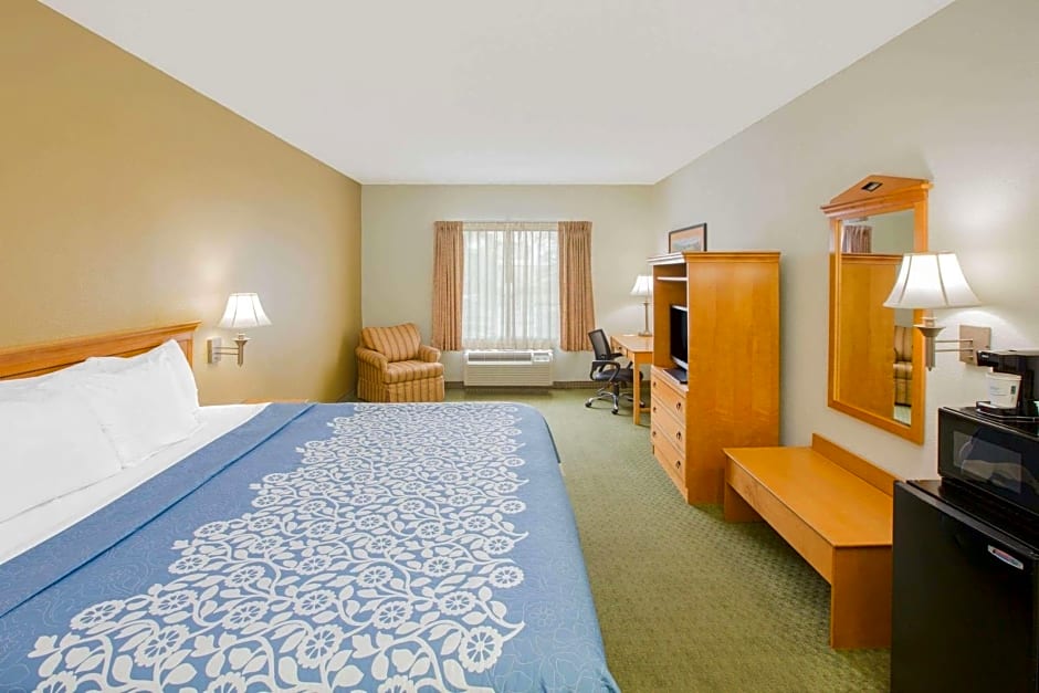 Days Inn by Wyndham Hattiesburg MS