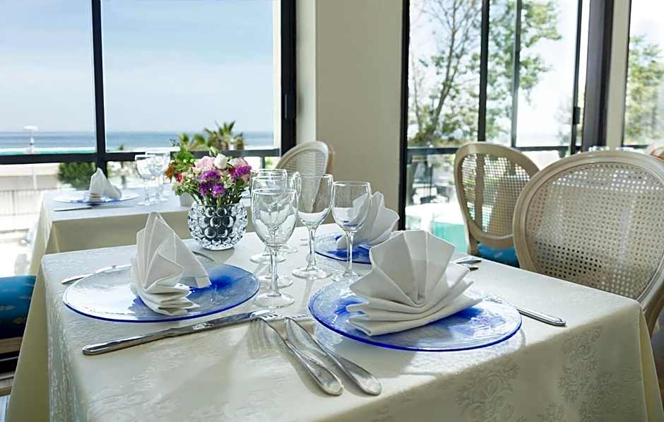 Hotel Admiral - on the beach