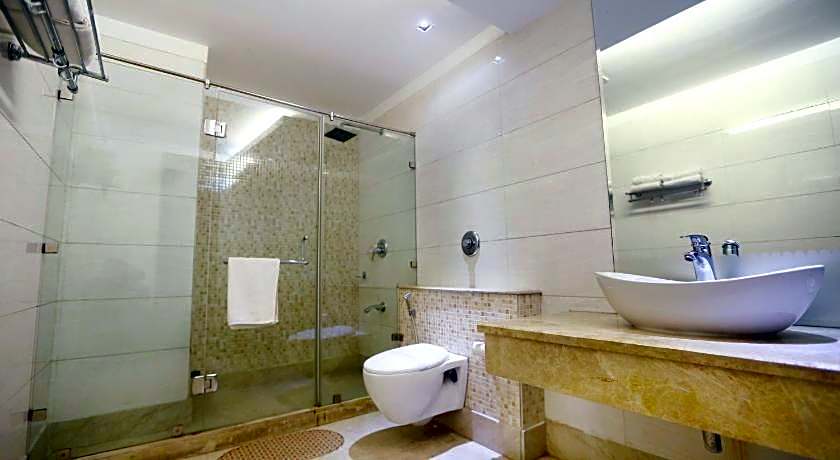 Venizia Sarovar Portico Delhi