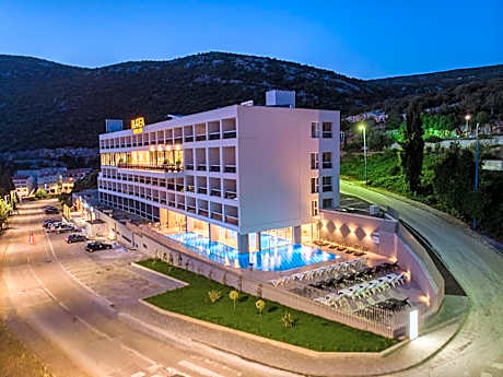 Marea Hotel & Spa