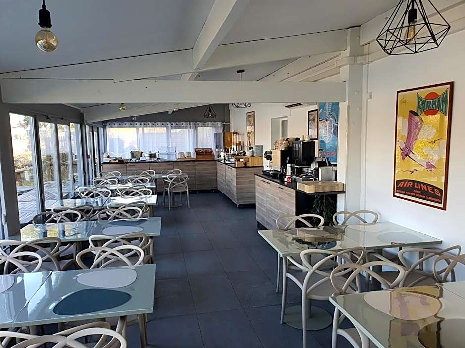 Logis Hotel des Lacs Paris Sud