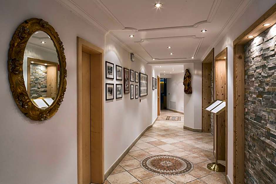 Hotel Comploj Adults only