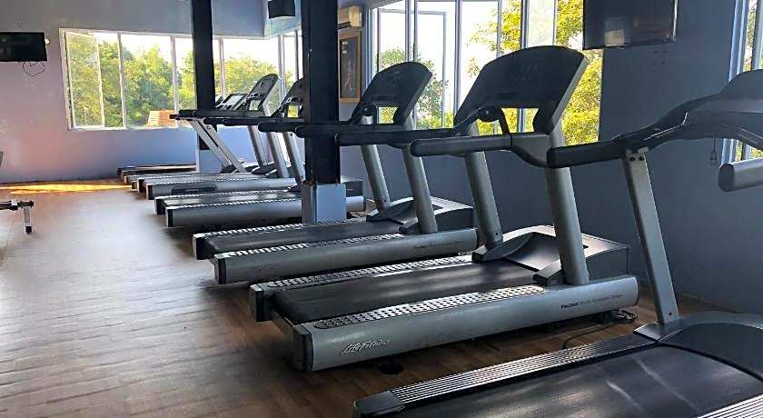 Crown Vista Batam Hotel