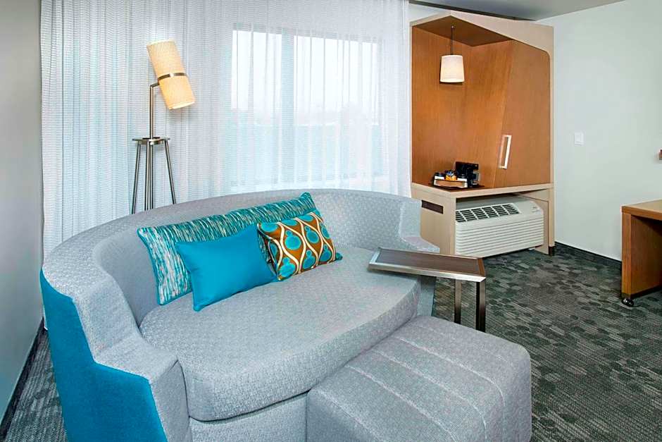 Courtyard by Marriott Redwood City