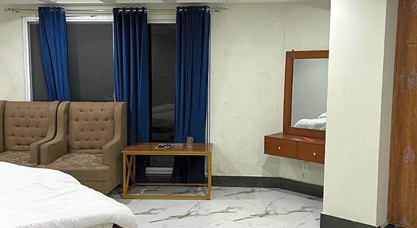 Hotel Blue Rock – Murree, IN