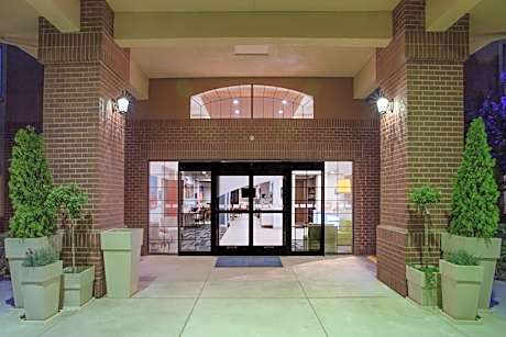 Holiday Inn Express & Suites Davis - University Area By IHG